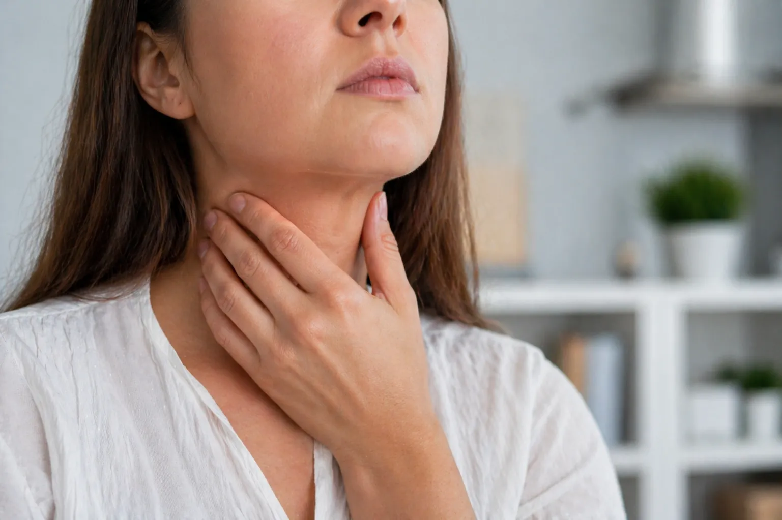 Thyroid Cancer: Symptoms You Shouldn’t Ignore